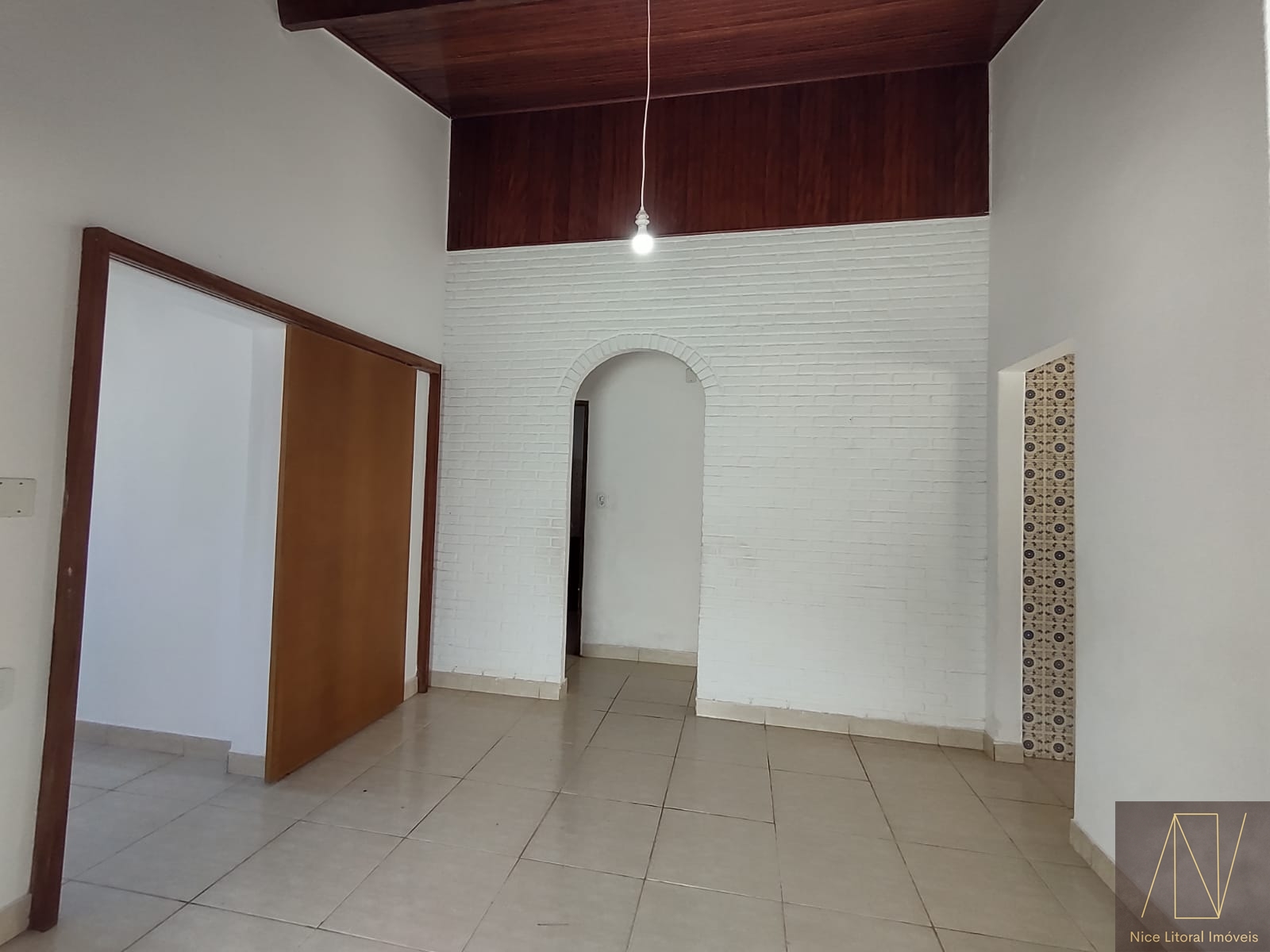 Casa à venda com 3 quartos, 106m² - Foto 11