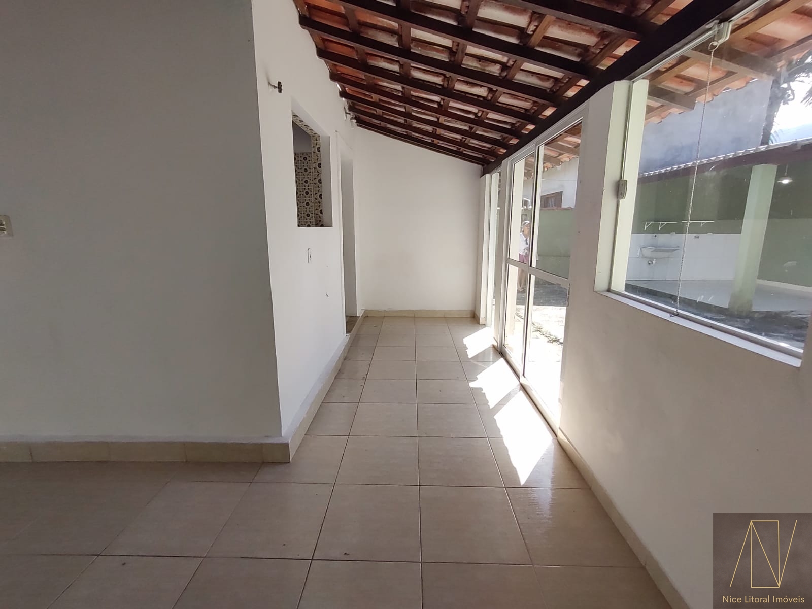 Casa à venda com 3 quartos, 106m² - Foto 9