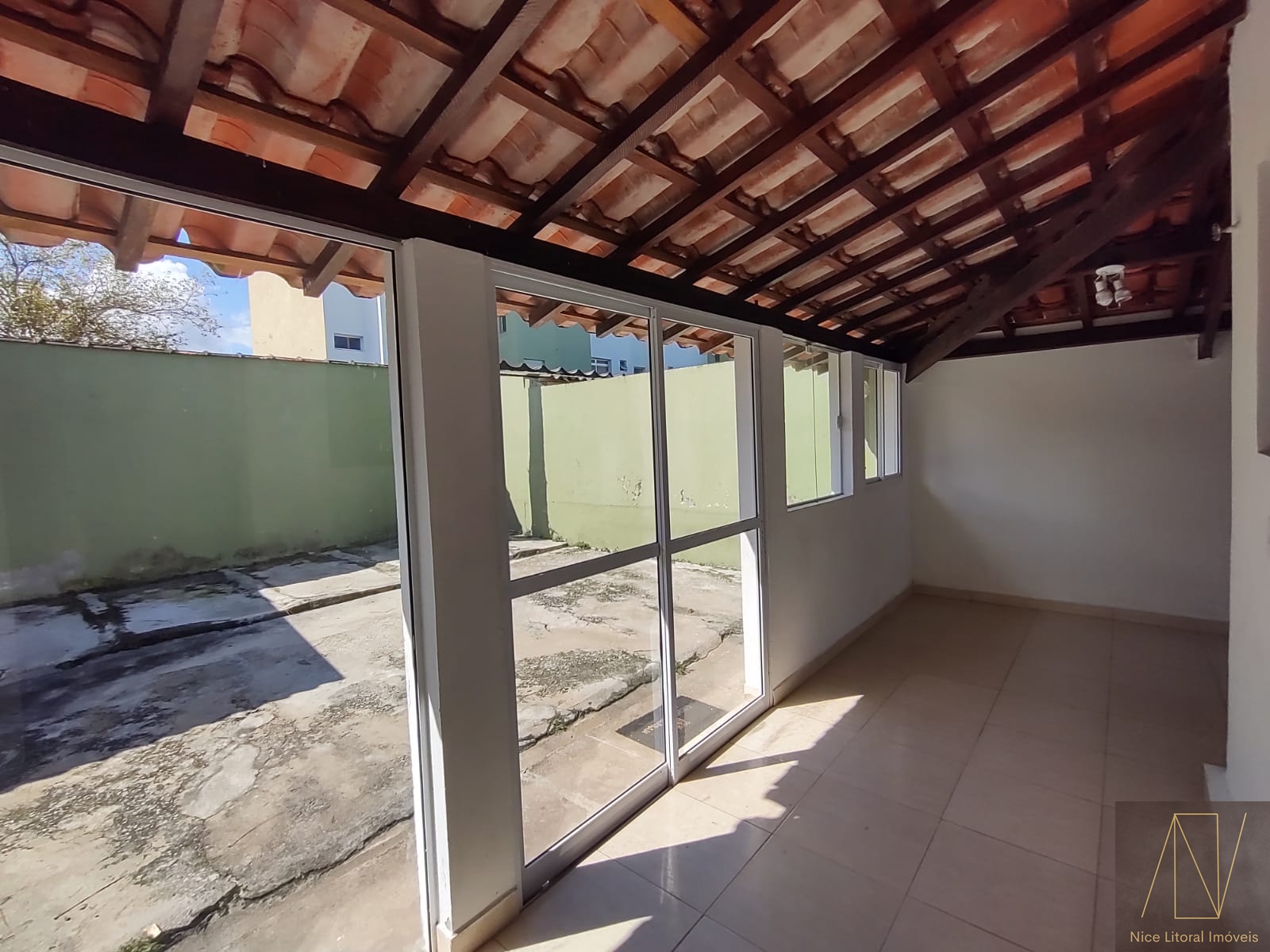 Casa à venda com 3 quartos, 106m² - Foto 18