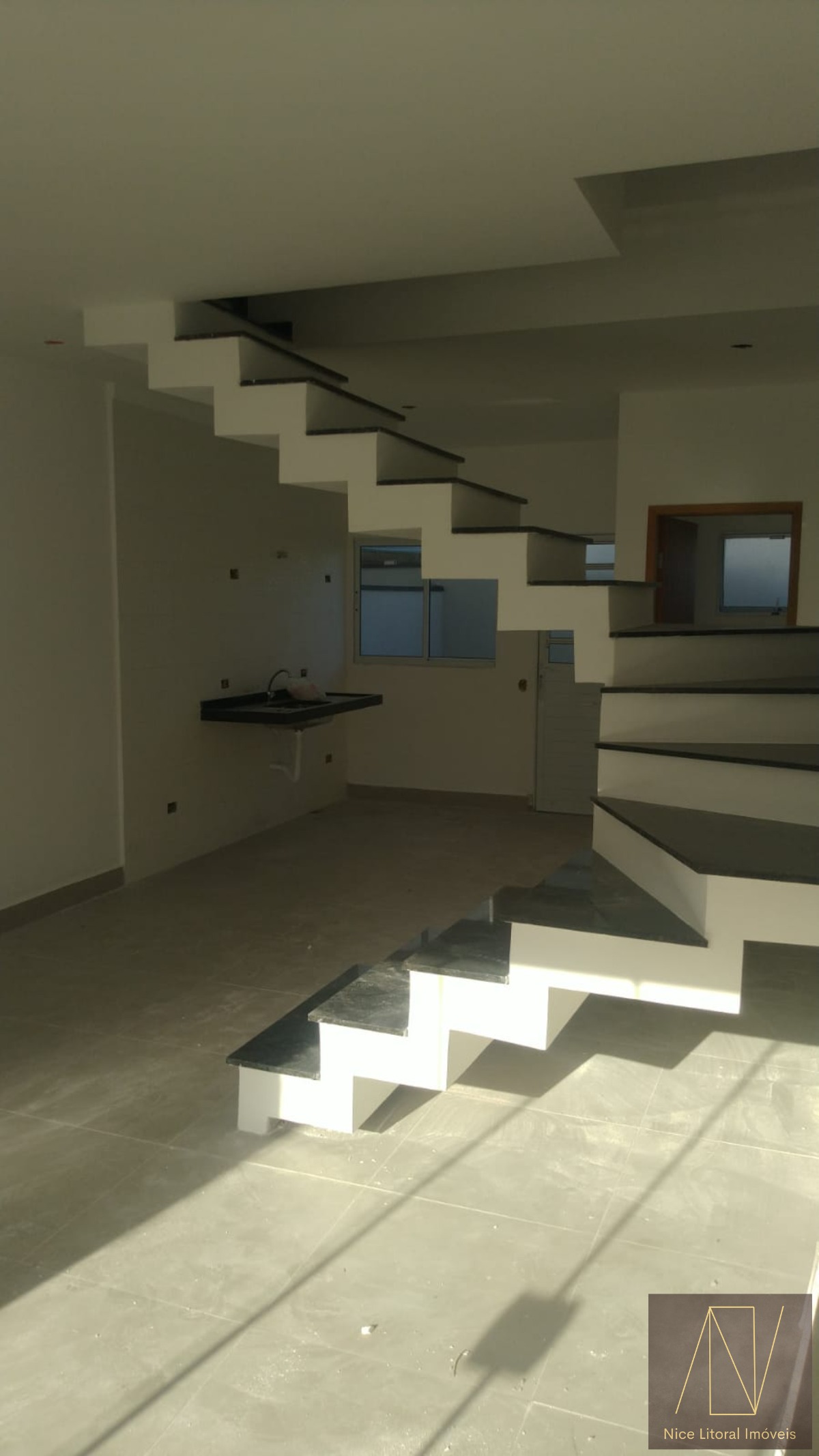 Sobrado à venda com 2 quartos, 112m² - Foto 9