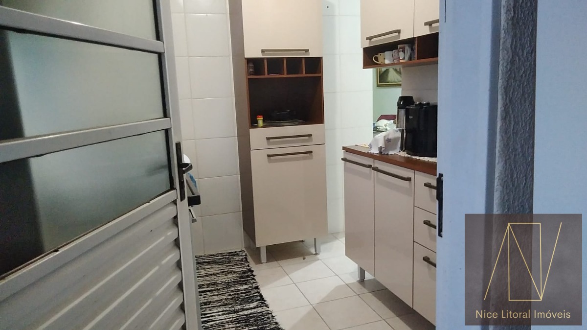 Casa à venda com 2 quartos, 47m² - Foto 18