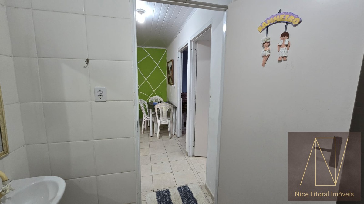 Casa à venda com 2 quartos, 47m² - Foto 14