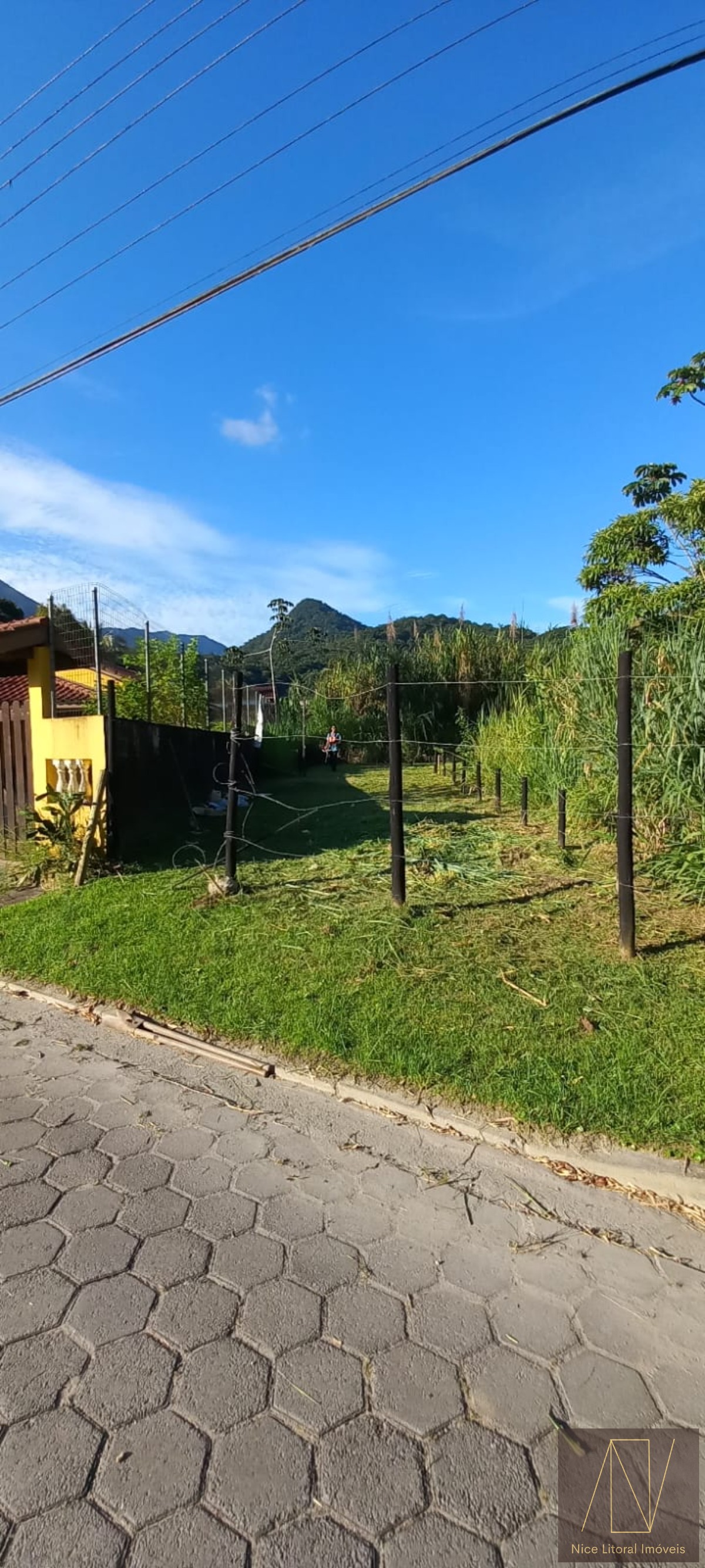 Terreno à venda, 330m² - Foto 1